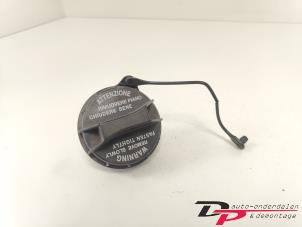 Gebruikte Tankdop Kia Picanto (BA) 1.1 12V Prijs € 5,00 Margeregeling aangeboden door DP Auto-onderdelen & Demontage