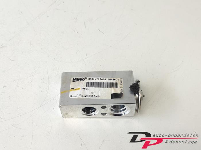 Gebruikte Airco expansieklep Renault Clio IV Estate/Grandtour (7R) 1.5 Energy dCi 90 FAP Prijs € 15,00 Margeregeling aangeboden door DP Auto-onderdelen & Demontage