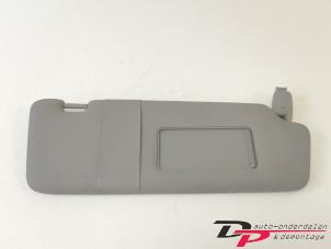 Gebruikte Zonneklep Audi A4 (B6) 1.8 T 20V Prijs € 10,00 Margeregeling aangeboden door DP Auto-onderdelen & Demontage