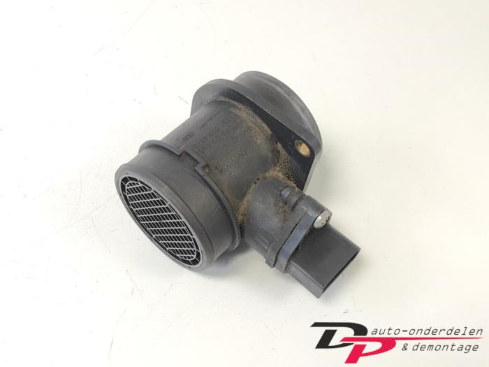 Gebruikte Luchtmassameter Audi A4 (B6) 1.8 T 20V Prijs € 10,00 Margeregeling aangeboden door DP Auto-onderdelen & Demontage