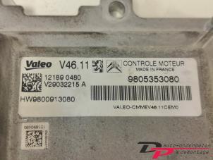 Kontaktslot + computer van een Peugeot 208 I (CA/CC/CK/CL) 1.2 Vti 12V PureTech 82 2012