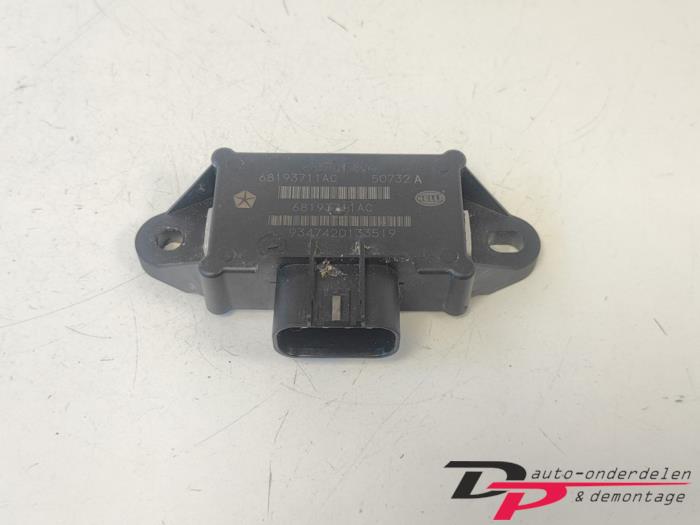 Gebruikte Brandstofpomp module Jeep Renegade (BU) 1.0 GSE T3 12V Prijs € 25,00 Margeregeling aangeboden door DP Auto-onderdelen & Demontage