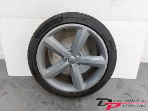 Gebruikte Velg + Band Audi TT Roadster (8J9) 2.0 TFSI 16V Prijs € 70,00 Margeregeling aangeboden door DP Auto-onderdelen & Demontage
