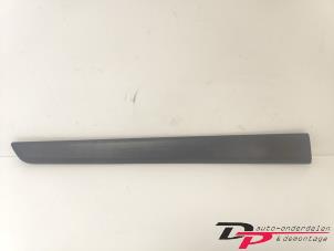 Gebruikte Sierlijst Renault Kangoo Express (FW) 1.5 dCi 85 Prijs € 15,00 Margeregeling aangeboden door DP Auto-onderdelen & Demontage