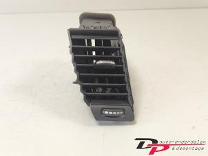 Gebruikte Luchtrooster Dashboard Opel Astra K 1.6 CDTI 110 16V Prijs € 15,00 Margeregeling aangeboden door DP Auto-onderdelen & Demontage