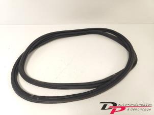 Gebruikte Achterkleprubber Opel Astra K 1.6 CDTI 110 16V Prijs € 18,00 Margeregeling aangeboden door DP Auto-onderdelen & Demontage