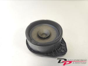 Gebruikte Speaker Opel Astra K 1.6 CDTI 110 16V Prijs € 15,00 Margeregeling aangeboden door DP Auto-onderdelen & Demontage