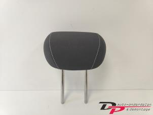 Gebruikte Hoofdsteun Opel Astra K 1.6 CDTI 110 16V Prijs € 30,00 Margeregeling aangeboden door DP Auto-onderdelen & Demontage