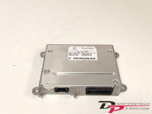 Gebruikte Bluetooth module Mercedes C (W203) 1.8 C-180K 16V Prijs € 29,00 Margeregeling aangeboden door DP Auto-onderdelen & Demontage