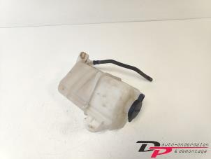 Gebruikte Koelvloeistof Reservoir Hyundai i30 Crosswagon (WWH) 1.4 CVVT 16V Prijs € 15,00 Margeregeling aangeboden door DP Auto-onderdelen & Demontage