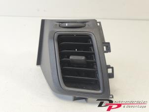 Gebruikte Luchtrooster Dashboard Ford Transit Custom 2.0 TDCi 16V Eco Blue 105 Prijs € 14,95 Margeregeling aangeboden door DP Auto-onderdelen & Demontage