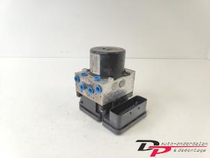 Gebruikte ABS Pomp Landrover Freelander II 2.2 td4 16V Prijs € 100,00 Margeregeling aangeboden door DP Auto-onderdelen & Demontage