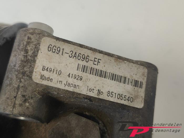 Stuurbekrachtiging Pomp van een Land Rover Freelander II 2.2 td4 16V 2008