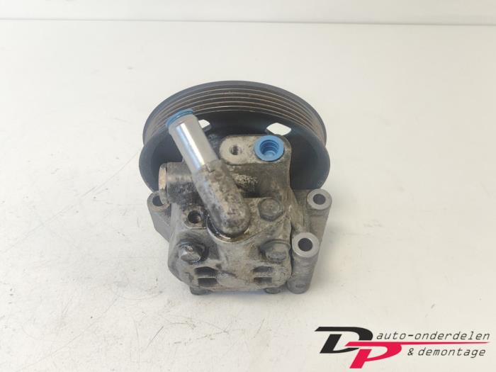 Stuurbekrachtiging Pomp van een Land Rover Freelander II 2.2 td4 16V 2008