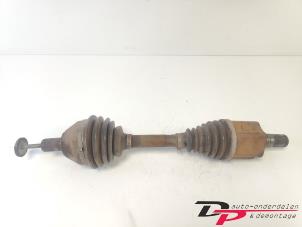 Gebruikte Steekas links-voor Landrover Freelander II 2.2 td4 16V Prijs € 70,00 Margeregeling aangeboden door DP Auto-onderdelen & Demontage