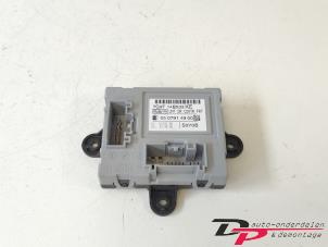 Gebruikte Centrale Deurvergrendelings Module Landrover Freelander II 2.2 td4 16V Prijs € 19,00 Margeregeling aangeboden door DP Auto-onderdelen & Demontage