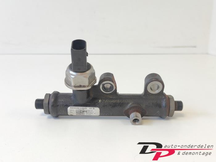 Gebruikte Galerij (Injectie) Landrover Discovery III (LAA/TAA) 2.7 TD V6 Prijs € 25,00 Margeregeling aangeboden door DP Auto-onderdelen & Demontage