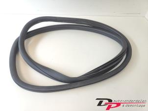 Gebruikte Deurrubber 4Deurs rechts-achter Mercedes C Estate (S205) C-220 CDI BlueTEC, C-220 d 2.2 16V Prijs € 20,00 Margeregeling aangeboden door DP Auto-onderdelen & Demontage