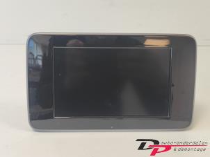 Gebruikte Display Interieur Mercedes C Estate (S205) C-220 CDI BlueTEC, C-220 d 2.2 16V Prijs € 49,95 Margeregeling aangeboden door DP Auto-onderdelen & Demontage