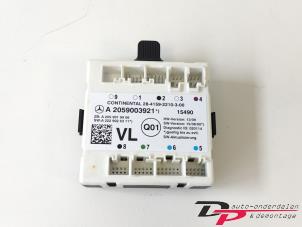 Gebruikte Deur module Mercedes C Estate (S205) C-220 CDI BlueTEC, C-220 d 2.2 16V Prijs € 19,95 Margeregeling aangeboden door DP Auto-onderdelen & Demontage
