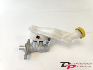 Gebruikte Hoofdremcilinder Citroen C3 Picasso (SH) 1.4 16V VTI 95 Prijs € 9,95 Margeregeling aangeboden door DP Auto-onderdelen & Demontage