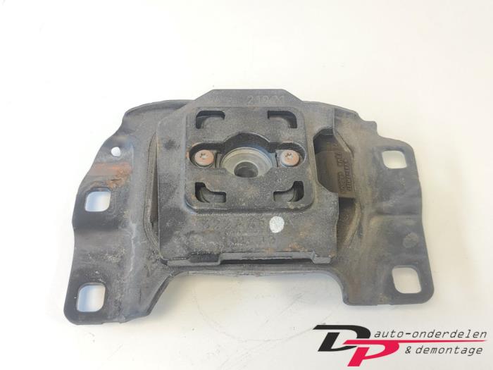 Gebruikte Versnellingsbak Steun Ford Focus 3 1.0 Ti-VCT EcoBoost 12V 100 Prijs € 14,95 Margeregeling aangeboden door DP Auto-onderdelen & Demontage
