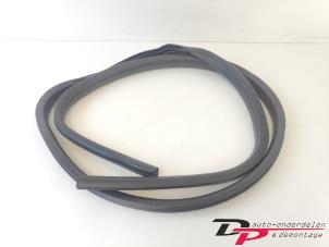 Gebruikte Deurrubber 4Deurs rechts-voor Ford Focus 3 1.0 Ti-VCT EcoBoost 12V 100 Prijs € 15,00 Margeregeling aangeboden door DP Auto-onderdelen & Demontage