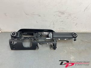 Gebruikte Dashboard Mercedes E (W213) E-220d 2.0 Turbo 16V Prijs € 400,00 Margeregeling aangeboden door DP Auto-onderdelen & Demontage