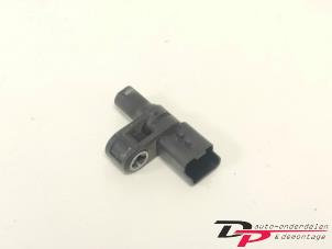 Gebruikte Nokkenas Sensor Peugeot 5008 II (M4/MC/MJ/MR) 1.2 12V e-THP PureTech 130 Prijs € 13,00 Margeregeling aangeboden door DP Auto-onderdelen & Demontage
