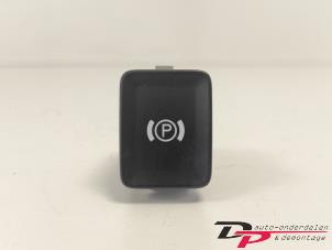 Gebruikte Handrem schakelaar Volkswagen Passat CC (357) 2.0 TDI 16V 140 Prijs € 7,00 Margeregeling aangeboden door DP Auto-onderdelen & Demontage