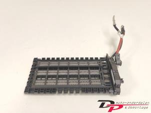Gebruikte Element Kachelverwarming Mercedes E (W213) E-220d 2.0 Turbo 16V Prijs € 30,00 Margeregeling aangeboden door DP Auto-onderdelen & Demontage