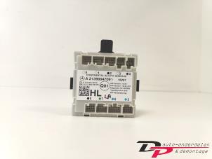 Gebruikte Centrale Deurvergrendelings Module Mercedes E (W213) E-220d 2.0 Turbo 16V Prijs € 20,00 Margeregeling aangeboden door DP Auto-onderdelen & Demontage