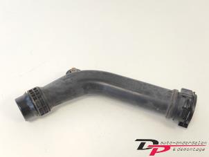 Gebruikte Intercooler Slang Renault Grand Scénic III (JZ) 1.4 16V TCe 130 Prijs € 19,95 Margeregeling aangeboden door DP Auto-onderdelen & Demontage