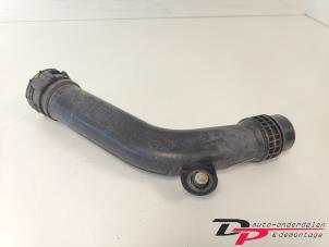 Intercooler Slang van een Renault Grand Scénic III (JZ) 1.4 16V TCe 130 2010