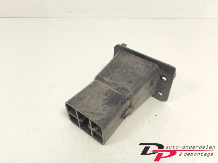Gebruikte Frontdeel steun Peugeot 3008 I (0U/HU) 1.6 16V THP 155 Prijs € 10,00 Margeregeling aangeboden door DP Auto-onderdelen & Demontage