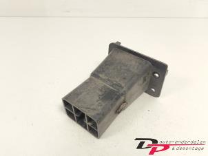 Gebruikte Frontdeel steun Peugeot 3008 I (0U/HU) 1.6 16V THP 155 Prijs € 10,00 Margeregeling aangeboden door DP Auto-onderdelen & Demontage