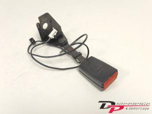 Gebruikte Veiligheidsgordel Insteek links-achter Peugeot 3008 I (0U/HU) 1.6 16V THP 155 Prijs € 9,95 Margeregeling aangeboden door DP Auto-onderdelen & Demontage