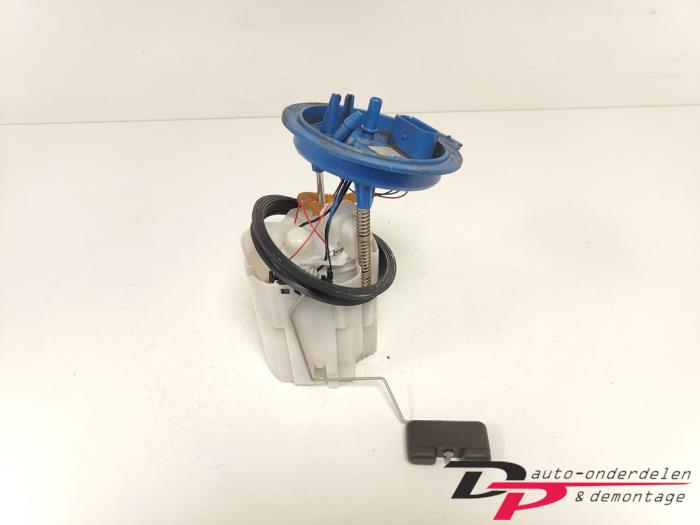 Gebruikte Tank element Pomp Volkswagen Golf VII (AUA) 2.0 GTI 16V Performance Package Prijs € 14,95 Margeregeling aangeboden door DP Auto-onderdelen & Demontage