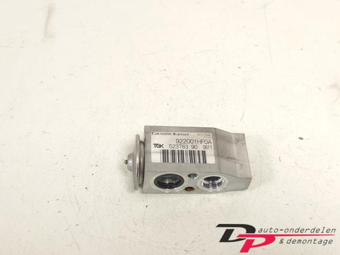 Gebruikte Airco expansieklep Nissan Micra (K13) 1.2 12V DIG-S Prijs € 20,00 Margeregeling aangeboden door DP Auto-onderdelen & Demontage