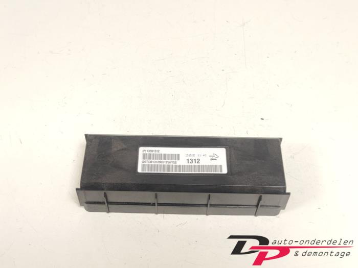 Gebruikte Computer Kachel Opel Corsa E 1.3 CDTi 16V ecoFLEX Prijs € 20,00 Margeregeling aangeboden door DP Auto-onderdelen & Demontage