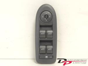 Gebruikte Schakelaar Elektrisch Raam Ford C-Max (DM2) 1.8 16V Prijs € 19,00 Margeregeling aangeboden door DP Auto-onderdelen & Demontage