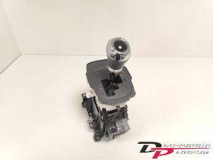 Gebruikte Selectiehendel automaat Peugeot 108 1.0 12V Prijs € 49,95 Margeregeling aangeboden door DP Auto-onderdelen & Demontage