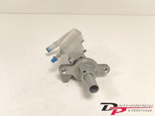 Gebruikte Hoofdremcilinder Ford Fiesta 6 (JA8) 1.25 16V Prijs € 14,95 Margeregeling aangeboden door DP Auto-onderdelen & Demontage