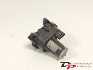 Gebruikte Wervelklep motor BMW 5 serie Touring (F11) 520d xDrive 16V Prijs € 50,00 Margeregeling aangeboden door DP Auto-onderdelen & Demontage