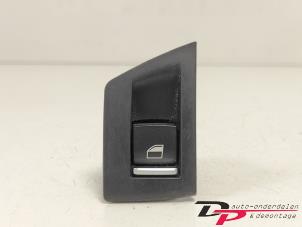 Gebruikte Elektrisch Raam Schakelaar BMW 5 serie Touring (F11) 520d xDrive 16V Prijs € 8,95 Margeregeling aangeboden door DP Auto-onderdelen & Demontage