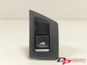 Gebruikte Elektrisch Raam Schakelaar BMW 5 serie Touring (F11) 520d xDrive 16V Prijs € 8,95 Margeregeling aangeboden door DP Auto-onderdelen & Demontage