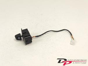 Gebruikte Stuurverstel schakelaar BMW 5 serie Touring (F11) 520d xDrive 16V Prijs € 12,00 Margeregeling aangeboden door DP Auto-onderdelen & Demontage