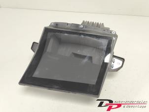 Gebruikte Head-up display BMW 5 serie Touring (F11) 520d xDrive 16V Prijs € 75,00 Margeregeling aangeboden door DP Auto-onderdelen & Demontage