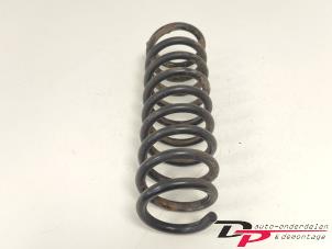 Gebruikte Schroefveer achter Hyundai iX35 (LM) 2.0 16V Prijs € 12,95 Margeregeling aangeboden door DP Auto-onderdelen & Demontage