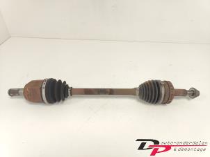 Gebruikte Homokineetas links-voor Hyundai iX35 (LM) 2.0 16V Prijs € 55,00 Margeregeling aangeboden door DP Auto-onderdelen & Demontage